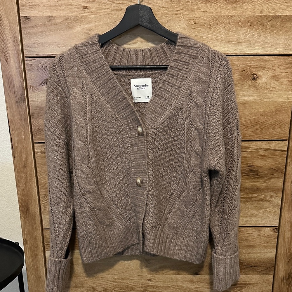 Abercrombie & Fitch Women's Tan Cable Knit Cardigan